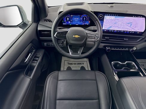Used 2025 Chevrolet Silverado EV LT AWD/4WD image 23