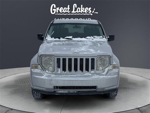 Used 2012 Jeep Liberty Sport image 8