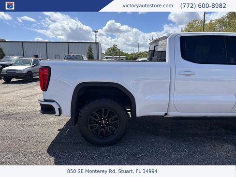 Used 2022 GMC Sierra 1500 AT4 w/ AT4 Preferred Package image 12