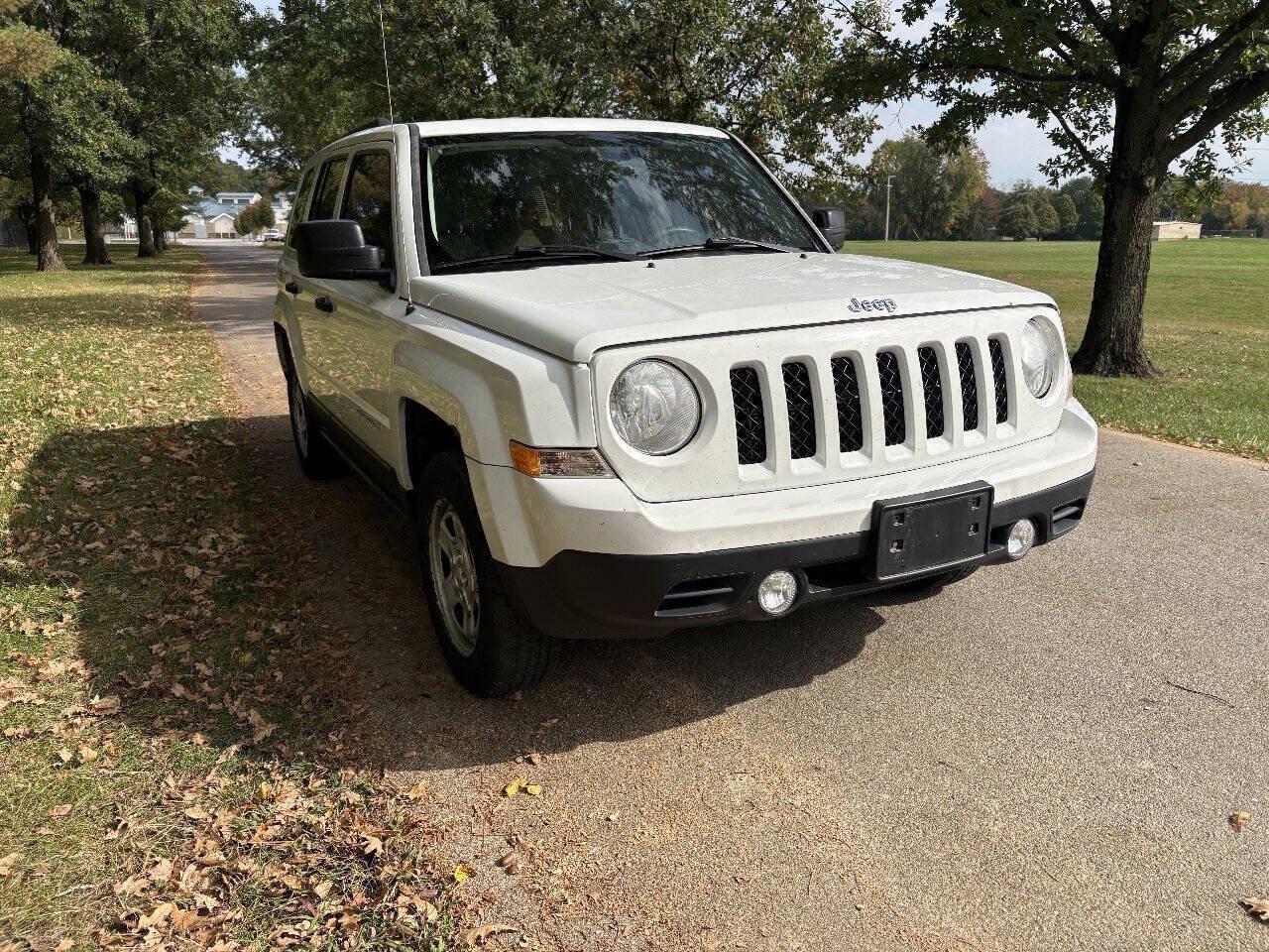 Used 2014 Jeep Patriot Sport FWD image 15