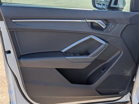 Used 2021 Audi Q3 2.0T Premium Plus w/ Premium Plus Package image 10