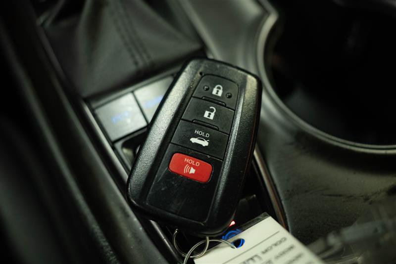 Used 2023 Toyota Camry SE AWD/4WD image 25
