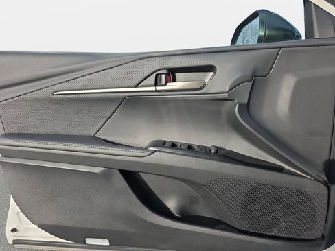 Used 2025 Toyota Camry XSE image 26