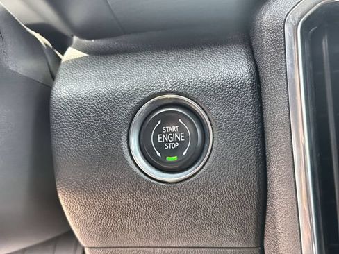 Certified 2026 GMC Acadia Elevation w/ Elevation Premium Package FWD image 16