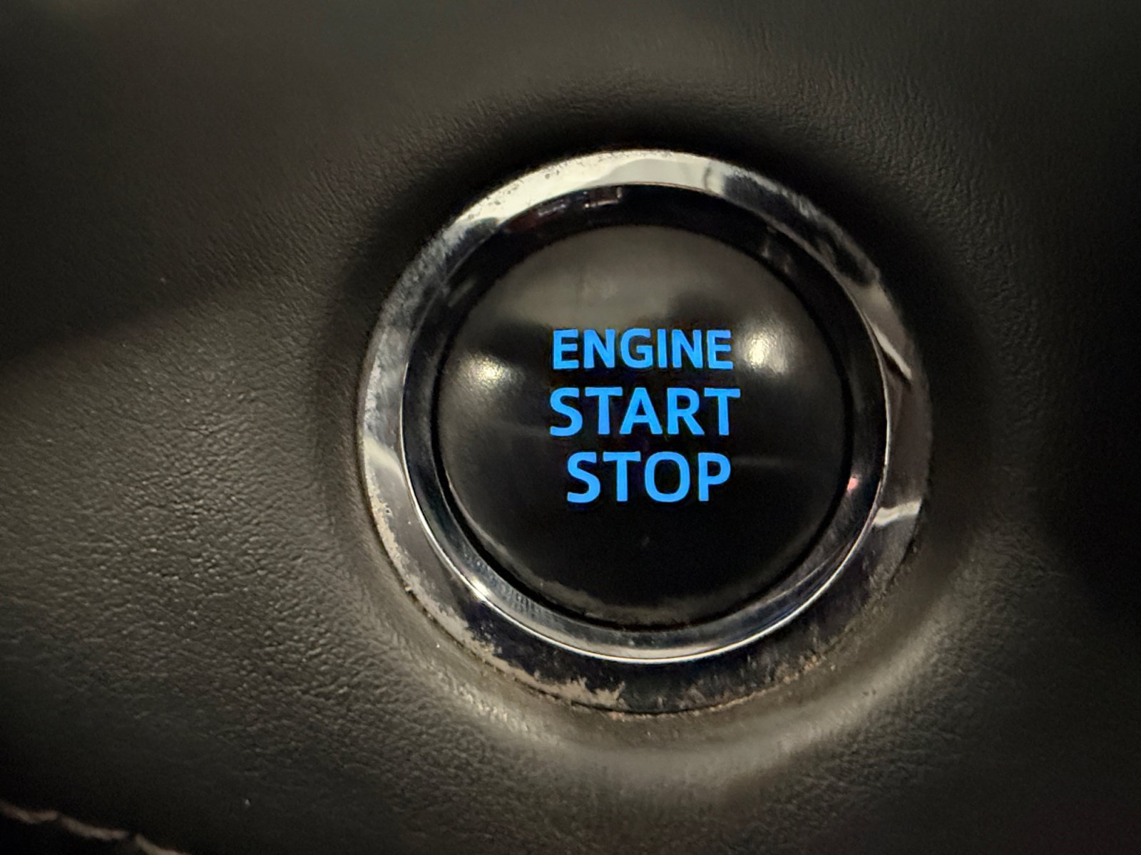Used 2022 Toyota Highlander LE FWD image 39