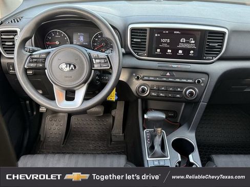 Used 2020 Kia Sportage LX FWD image 12