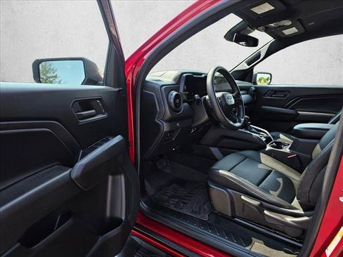 Used 2023 Chevrolet Colorado Trail Boss w/ Advanced Trailering Package AWD/4WD image 21