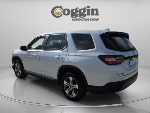 Used 2023 Honda Pilot EX-L image 4