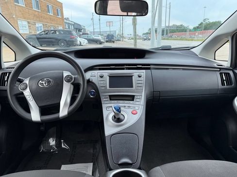 Used 2013 Toyota Prius Two FWD image 17