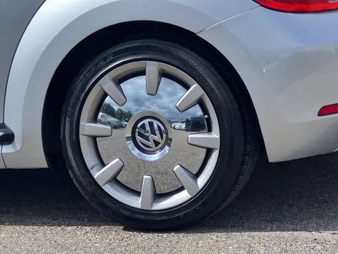 Used 2013 Volkswagen Beetle Turbo FWD image 14