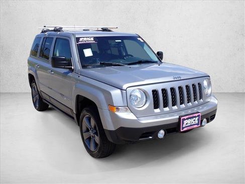 Used 2015 Jeep Patriot High Altitude AWD/4WD image 4