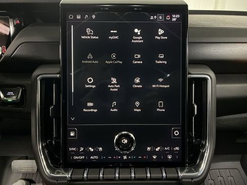 New 2026 GMC Yukon XL Denali w/ Sun & Power Step Package image 13