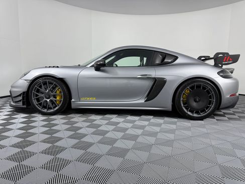 Certified 2025 Porsche 718 Cayman GT4 RS image 2