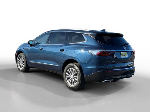 Used 2022 Buick Enclave Essence w/ Trailering Package, 5000 lbs. image 3