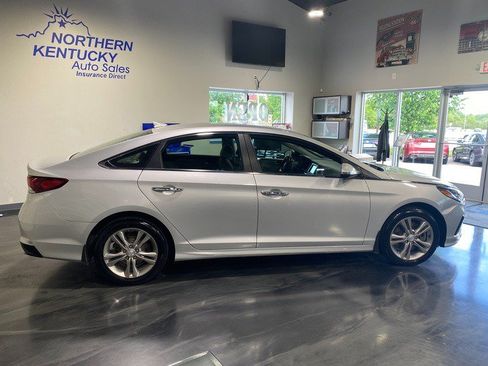 Used 2019 Hyundai Sonata SEL w/ Tech Package 02 FWD image 2