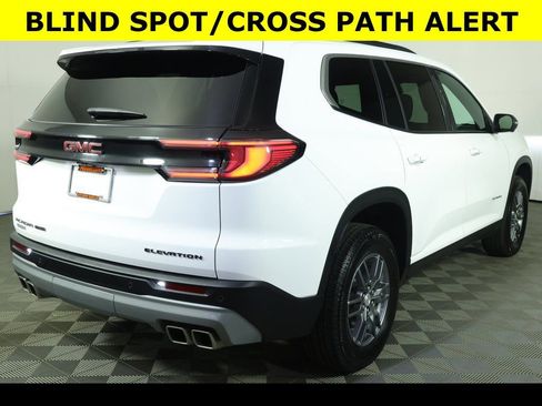 Used 2025 GMC Acadia Elevation image 12