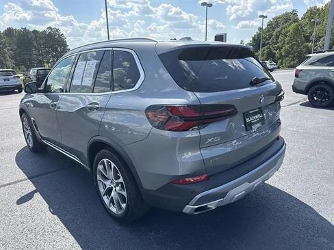 Used 2024 BMW X5 xDrive40i w/ Premium Package AWD/4WD image 4
