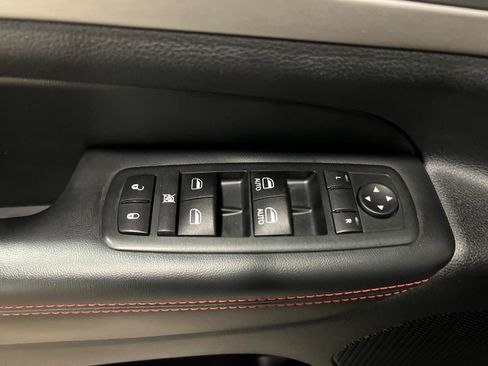 Used 2013 Jeep Grand Cherokee Trailhawk image 25