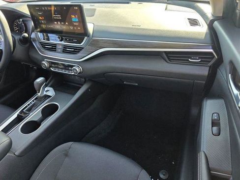 Used 2025 Nissan Altima 2.5 SV w/ SV Special Edition Package FWD image 16