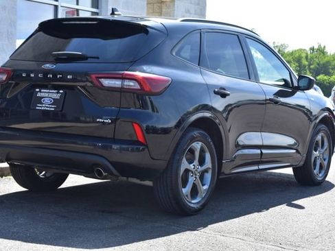 Used 2023 Ford Escape ST-Line AWD/4WD image 16