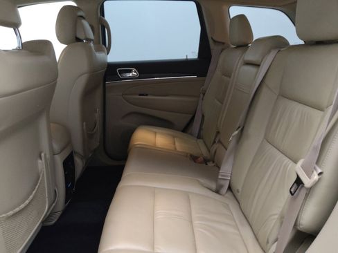 Used 2016 Jeep Grand Cherokee Limited RWD image 18
