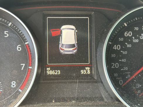 Used 2018 Volkswagen GTI Autobahn FWD image 7