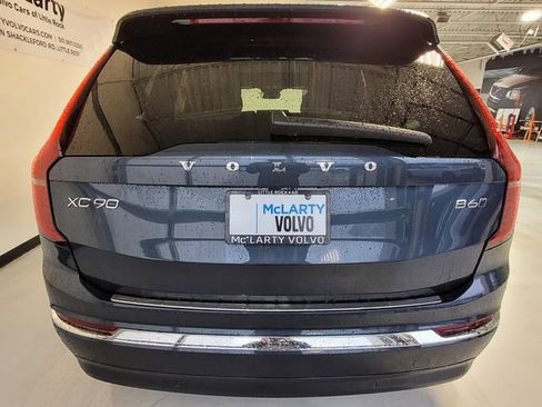 New 2026 Volvo XC90 B6 Plus w/ Protection Package Premier AWD/4WD image 8