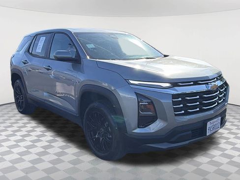 Used 2026 Chevrolet Equinox LT w/ Convenience Package II AWD/4WD image 3
