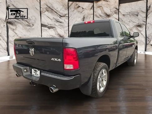 Used 2018 RAM 1500 Express w/ Express Value Package AWD/4WD image 5