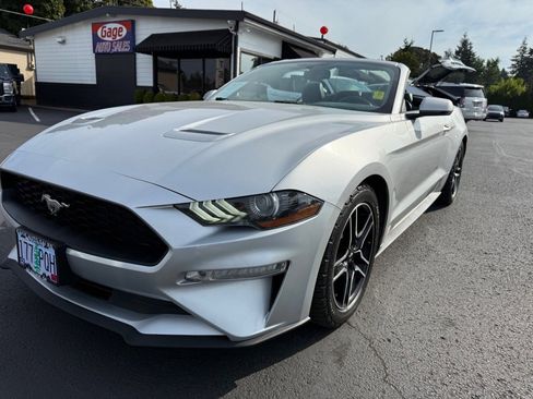 Used 2018 Ford Mustang Premium image 11