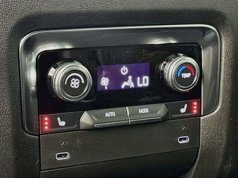 New 2026 GMC Yukon XL AT4 w/ AT4 Premium Package AWD/4WD image 26