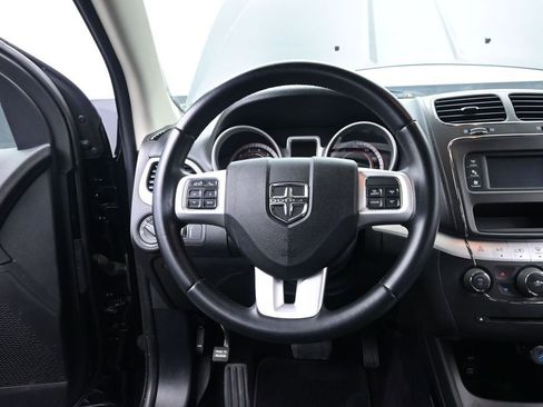 Used 2020 Dodge Journey SE w/ SE Popular Equipment Group FWD image 28