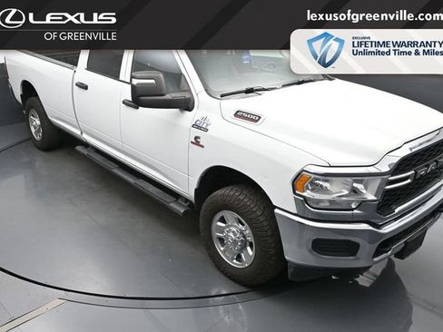 Used 2023 RAM 2500 Tradesman w/ Chrome Appearance Group AWD/4WD image 18