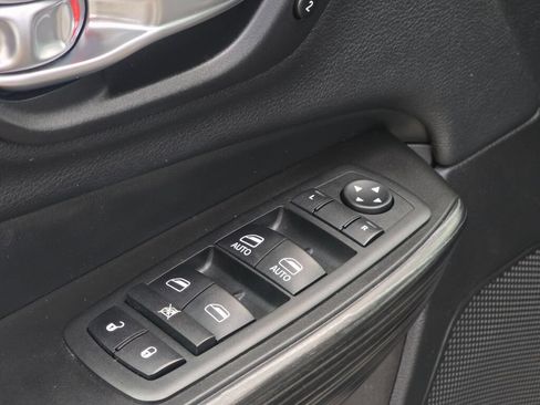 Used 2014 Jeep Cherokee Limited w/ Technology Group AWD/4WD image 21