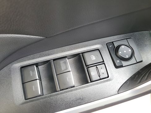 Certified 2025 Toyota RAV4 XLE Premium FWD image 24
