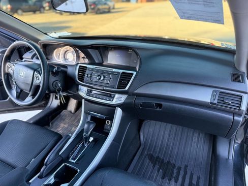 Used 2014 Honda Accord LX image 27