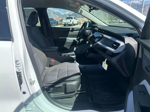 New 2027 Chevrolet Bolt LT w/ Comfort Package FWD image 17