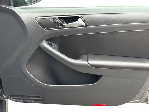 Used 2014 Volkswagen Jetta SE FWD image 21