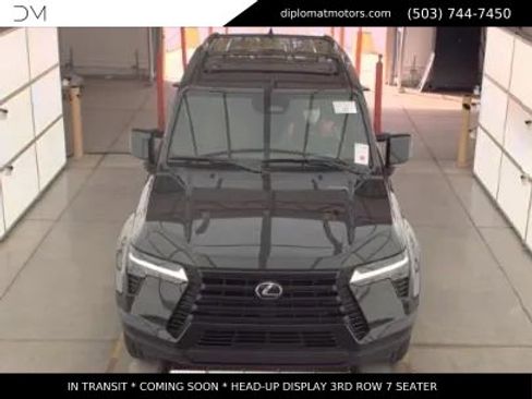 Used 2026 Lexus GX 550 w/ Accessory Package (2T) image 2