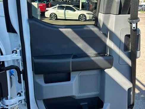 New 2025 Ford F550 2WD SuperCab Super Duty image 18