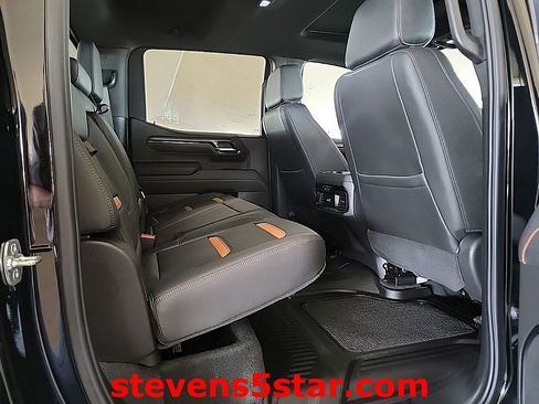 Used 2025 GMC Sierra 1500 AT4 w/ AT4 Premium Package AWD/4WD image 7