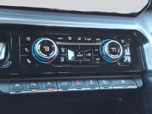 Used 2022 GMC Sierra 1500 Denali w/ Denali Reserve Package image 12