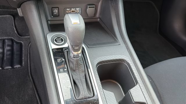 Certified 2024 Nissan Sentra SV FWD image 17