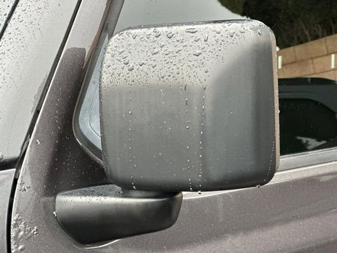 Used 2019 Jeep Wrangler Unlimited Sahara image 11