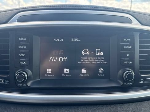 Used 2019 Kia Sorento FWD image 19