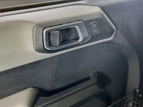 Used 2023 Ford Bronco 4-Door AWD/4WD image 17