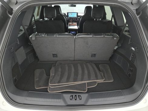 Certified 2025 Lincoln Aviator Black Label image 15