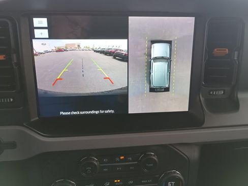 Used 2023 Ford Bronco Badlands w/ Sasquatch Package AWD/4WD image 16