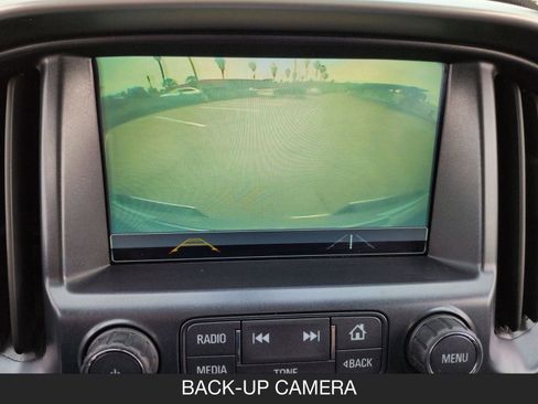 Used 2018 Chevrolet Colorado LT image 18