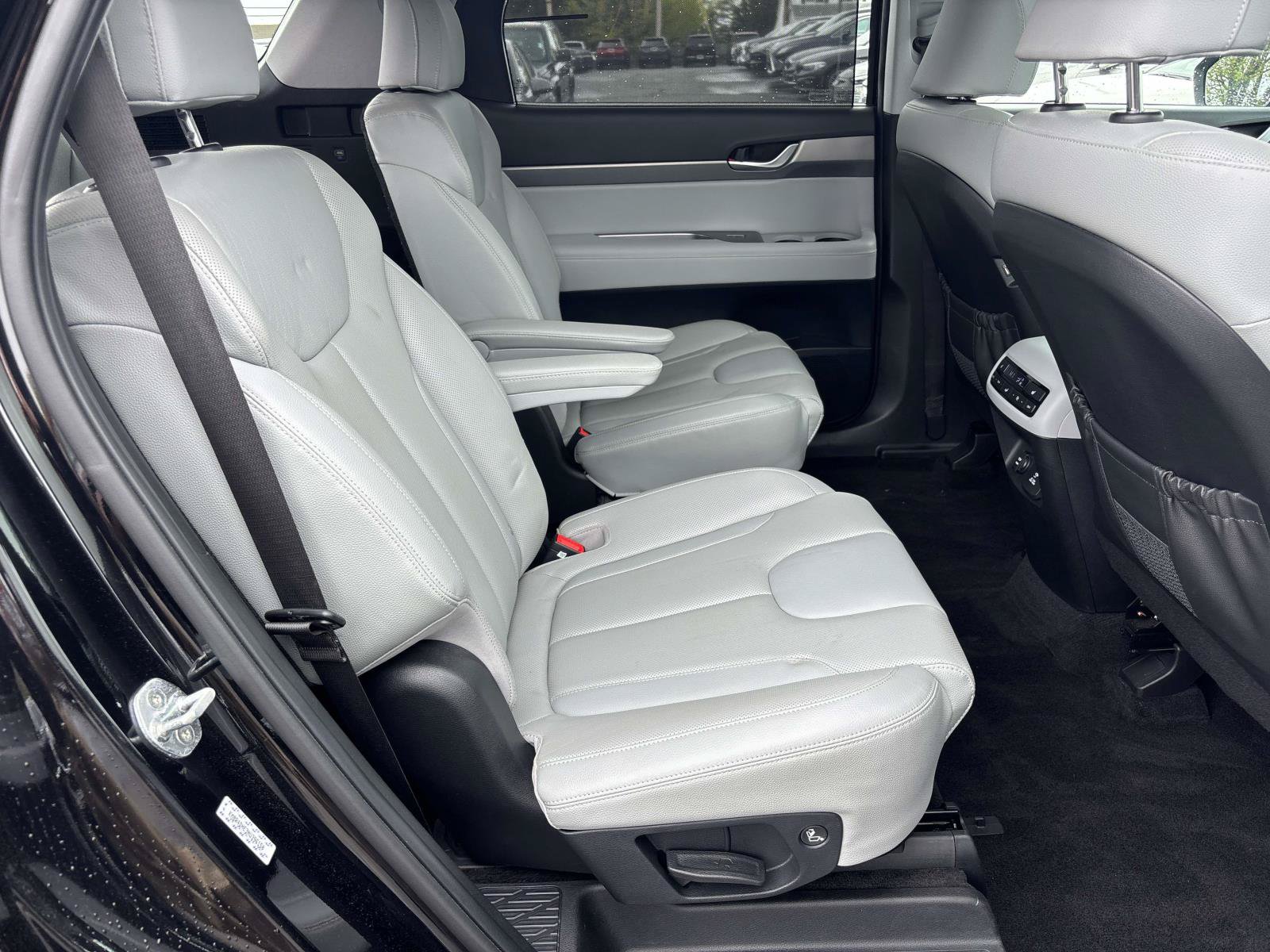 Used 2022 Hyundai Palisade SEL w/ Premium Package AWD/4WD image 15